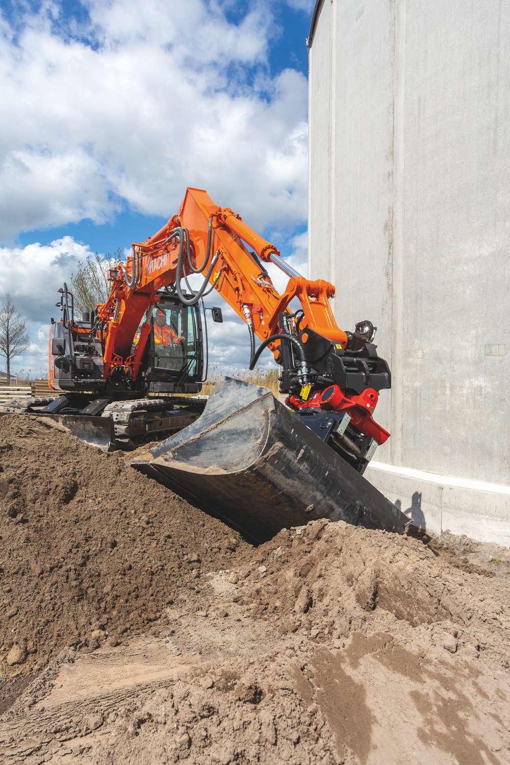 Hitachi puts operators in control of its latest range of Zaxis-7 medium excavators