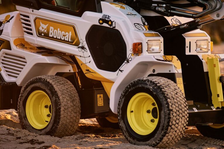 Bobcat dealer in Sweden supporting Child Cancer Patients