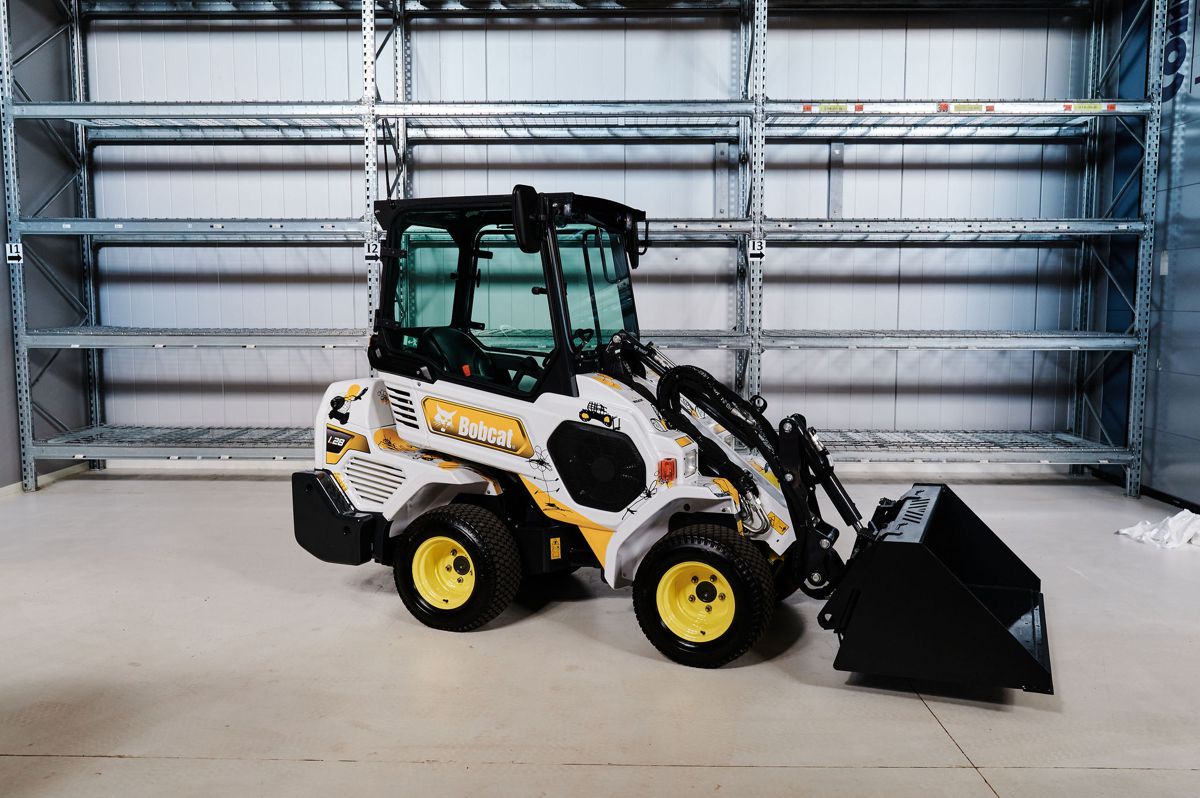 Bobcat dealer in Sweden supporting Child Cancer Patients