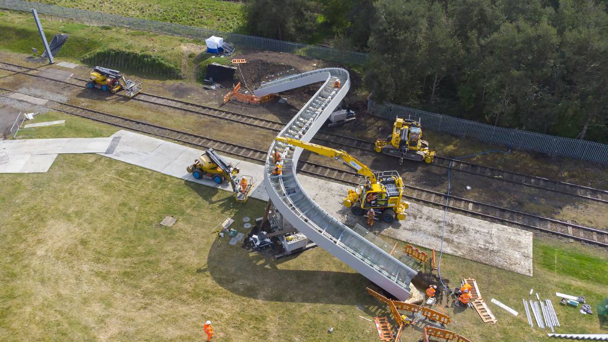 Network Rail unveils innovative railway footbridge design