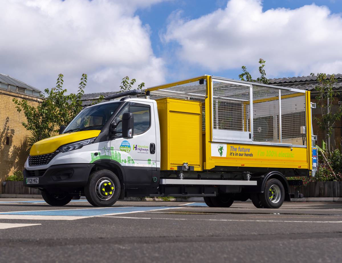 Ringway puts their first zero emission 7.2 tonne commercial truck to work
