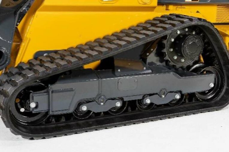 John Deere debuts Anti-Vibration Undercarriage System for 333G Compact Track Loader