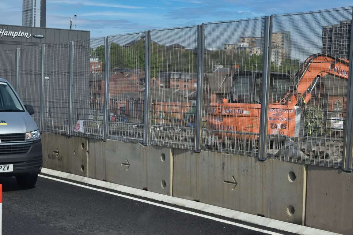 Hardstaff Barriers maximises city bridge safety during reconstruction project