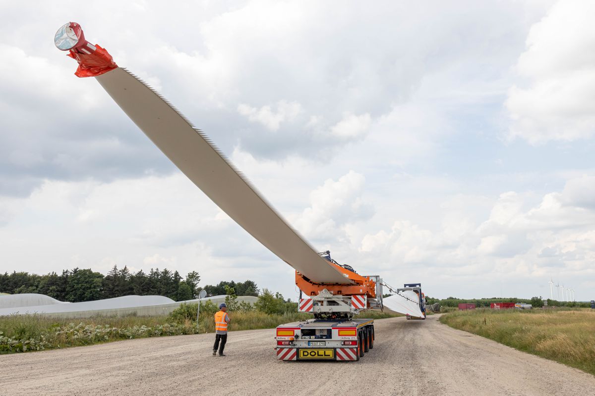 DOLL wind blade transport system approved by all the major wind turbine manufacturers
