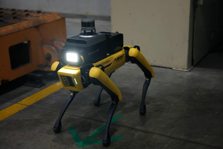 Hyundai puts Factory Safety Service Robot to work to support Site Safety