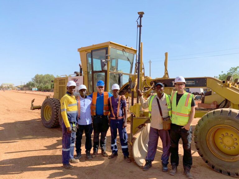 Topcon technology improves the road between Burkina Faso and its neighbours