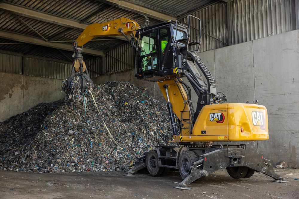 New Cat MH3022 and MH3024 Material Handlers feature improved cycle times