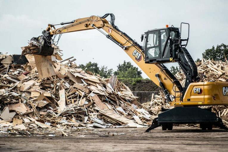 New Cat MH3026 Material Handler optimizes power and efficiency