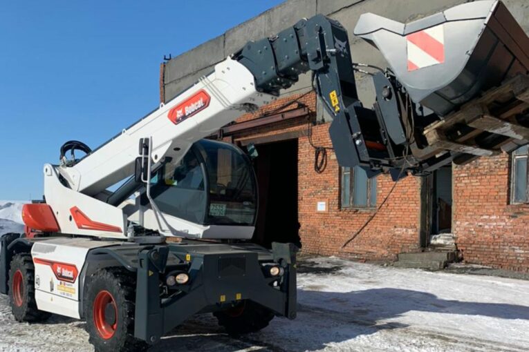 Norilsk Nickel invests in five New Bobcat Rotary Telehandlers in Russia