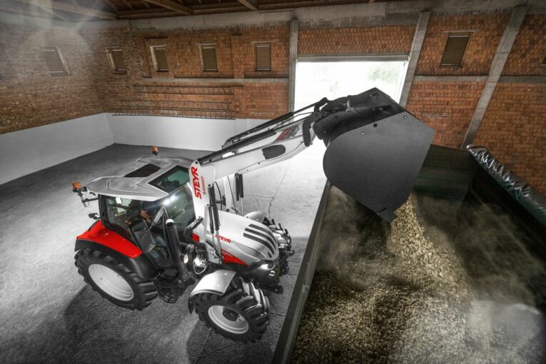 STEYR introduces new front-end tractor loader range