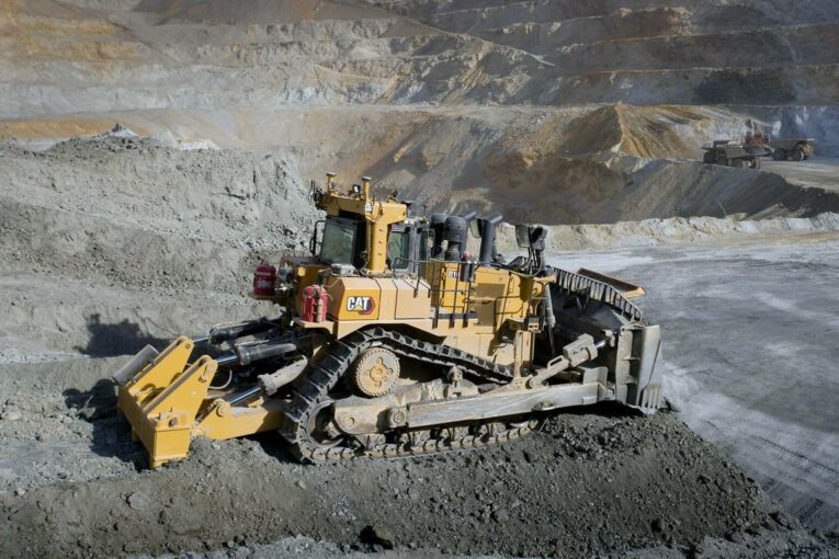 Caterpillar previews new D10 dozer at MINExpo