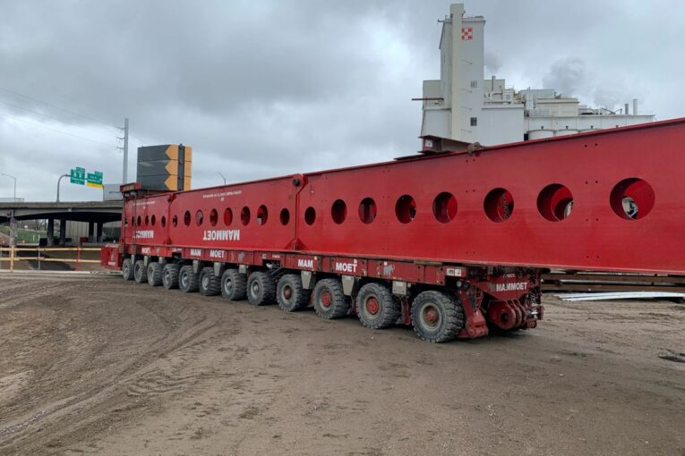 Mammoet SPMT cantilever solution enables swift rail bridge girder setting