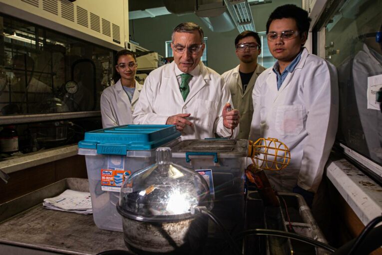 Breakthrough turns waste into Graphene in a flash