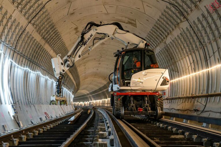 Mecalac commits to the rail sector with new MRail-Series range of machines