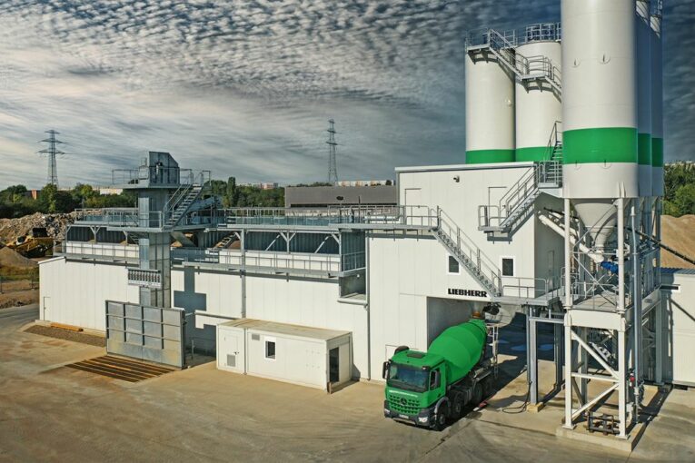 Heidelberger Beton expands with Liebherr Betomix 2.5 Concrete Mixing Plant