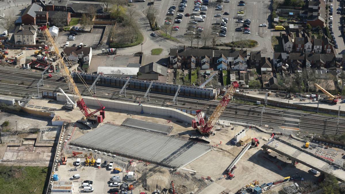 Box structure flyover saves Network Rail £70m and six months