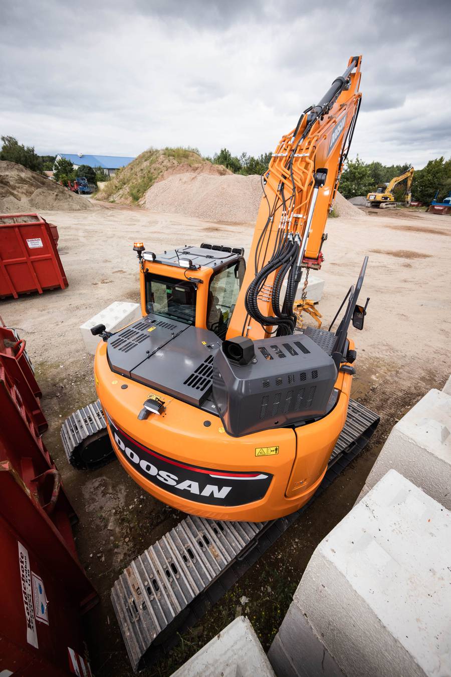 Doosan releases three new 23 to 25 tonne Stage-V Crawler Excavators