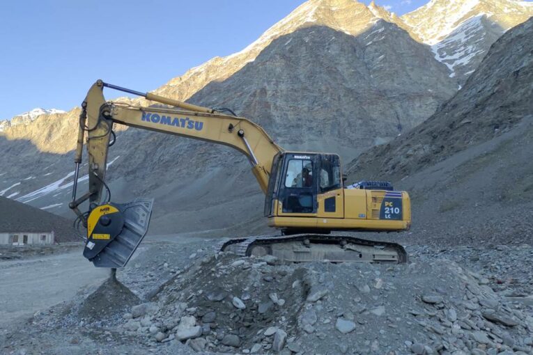 MB Crusher jaw crushers help create 100km of roadway along Indian border