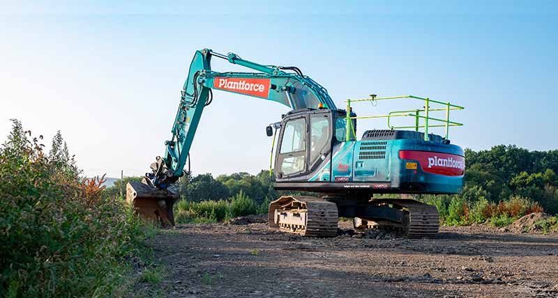 Leica Geosystems partners with Xwatch Safety Solutions for global excavator safety