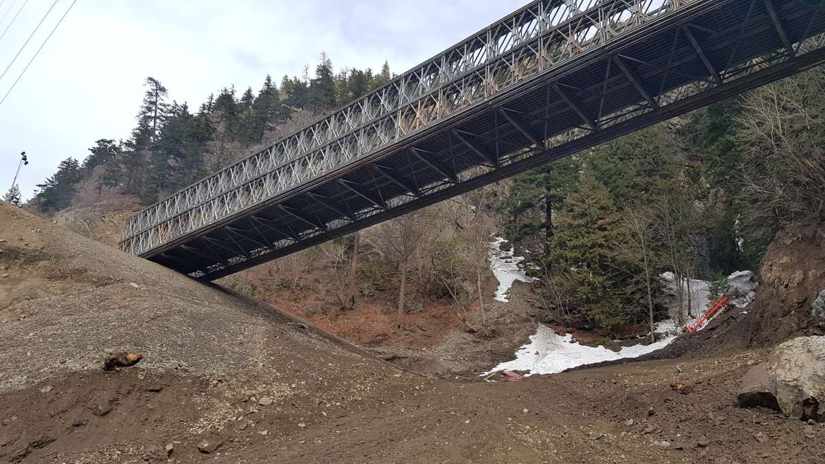 Acrow Bridge restores Emergency Access to Fraser Canyon in British Columbia