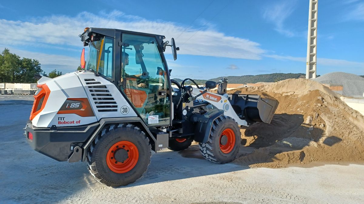 On the tiles with Bobcat's new L85 Wheel Loader in Spain