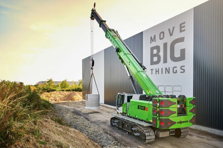 SENNEBOGEN reaches further with the 6103 E 100t Telescopic Crawler Crane