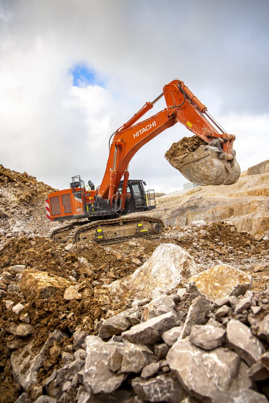 Breedon impressed with Hitachi's new large Zaxis-7 Excavator