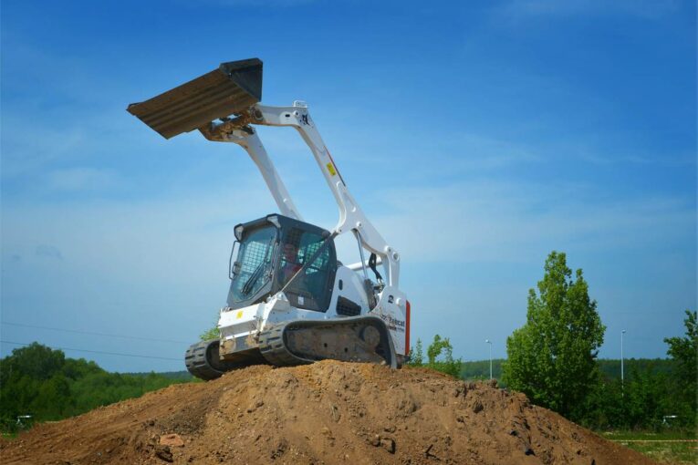 Trends complementing the Used Construction Equipment market growth