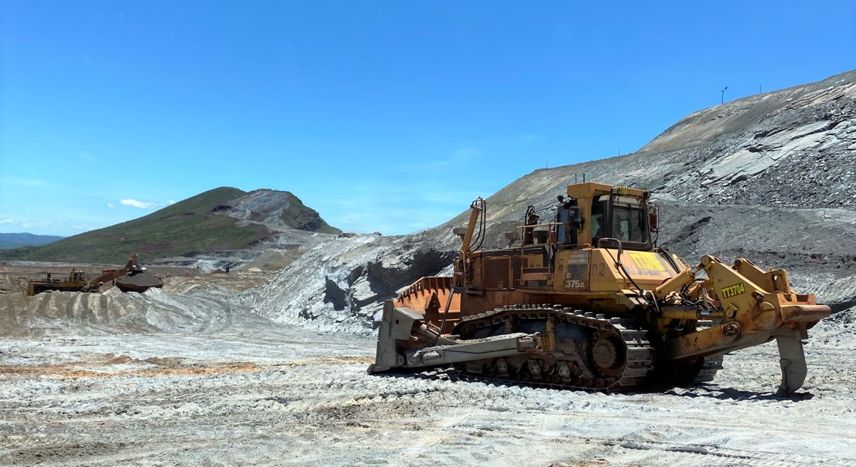 Komatsu and Anglo American Minas-Rio put RC Mining Bulldozer to work in Brazil