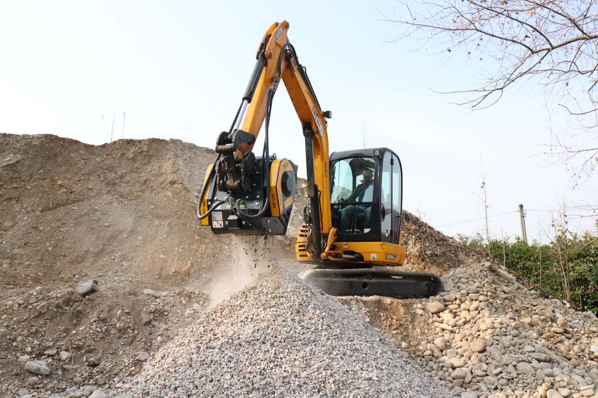 MB Crusher exhibiting at the Hillhead Show for the first time