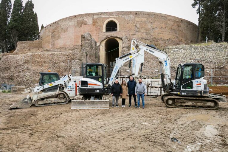 Bobcat goes Archaeological at the Mausoleum of Augustus in Rome