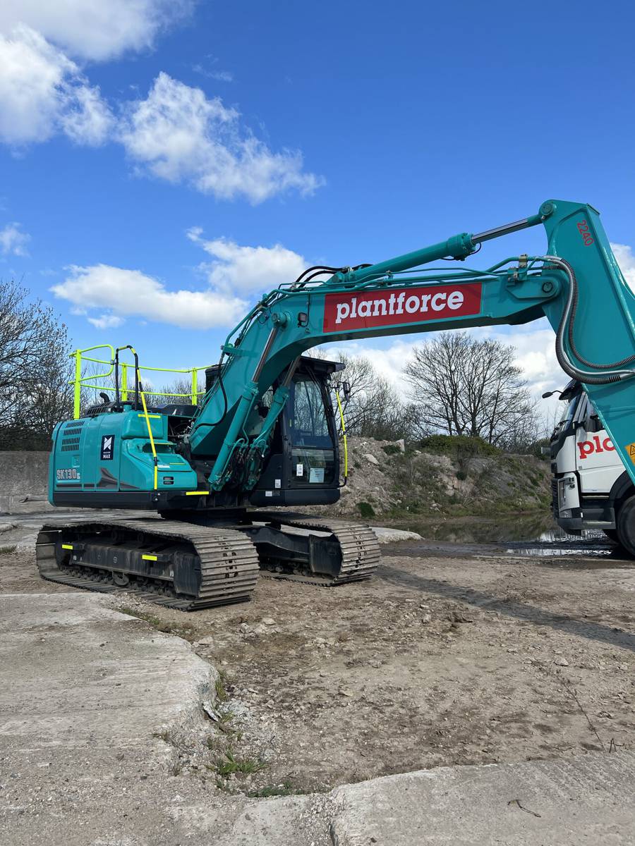 Kobelco machines future-proofed with Xwatch for Plantforce in UK