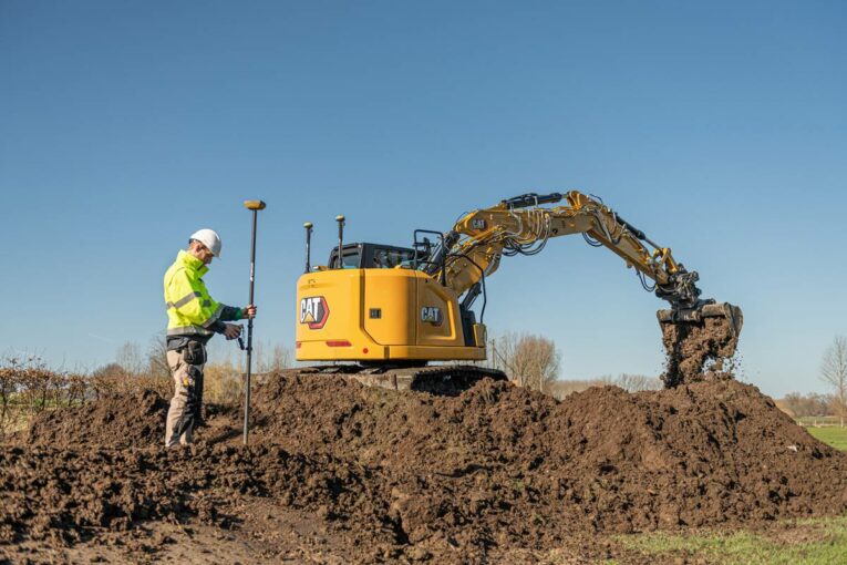 Topcon 3D Machine Control installation simplified for Caterpillar Excavators