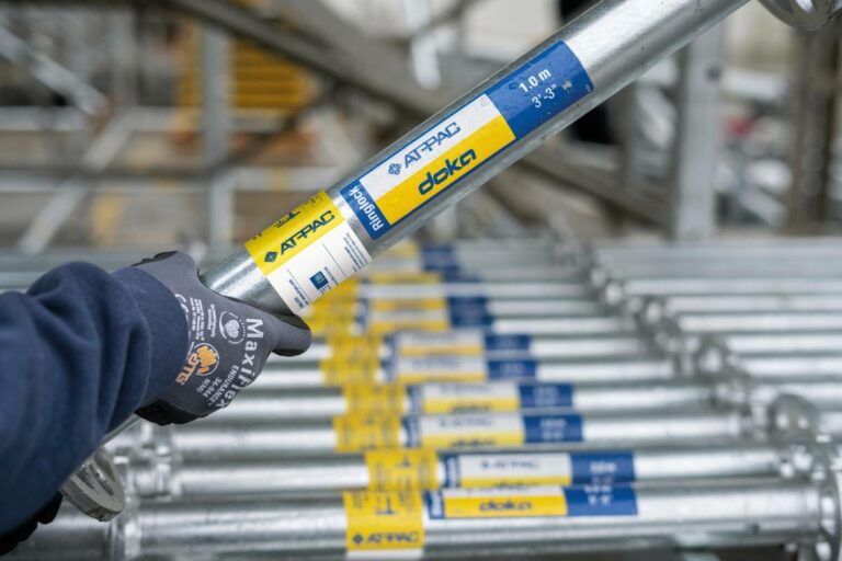 Strategic partnership between Doka and AT-PAC: The Ringlock scaffolding receives DIBt certification, thus achieving global quality standards.