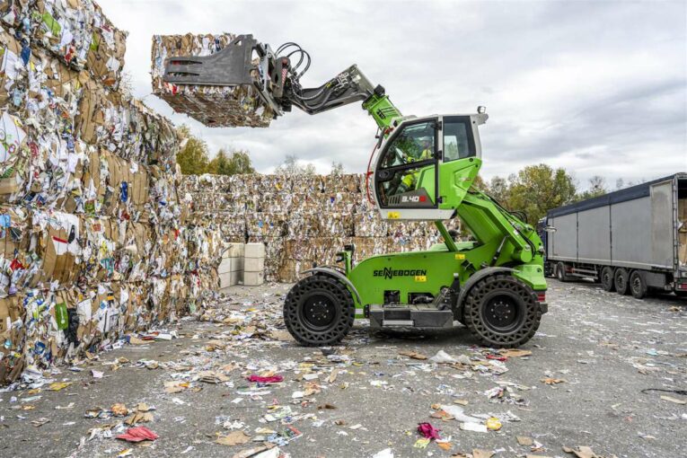 SENNEBOGEN unveils the next generation Telehandler 3.40 G-Series