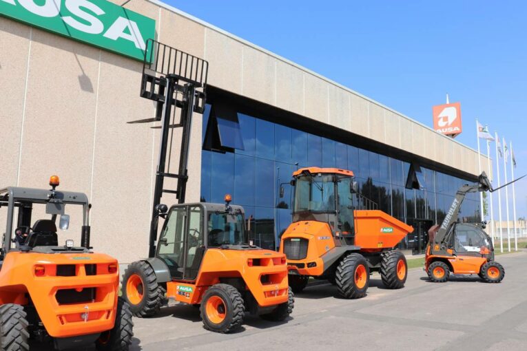 AUSA expands in Australia with Ahern to distribute all-terrain machines