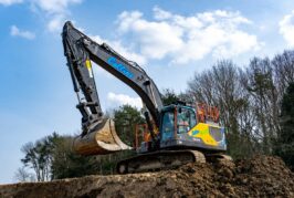 Collins Earthworks cuts emissions with Hybrid Volvo Excavators