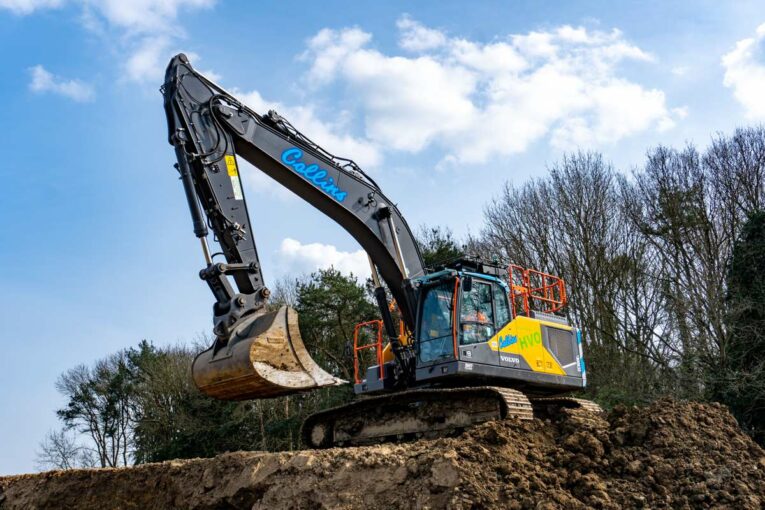 Collins Earthworks cuts emissions with Hybrid Volvo Excavators