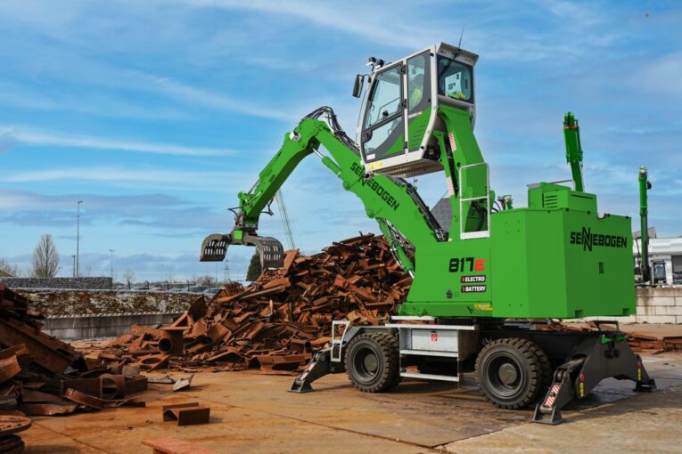 SENNEBOGEN announces Electro Battery-Powered Material Handler