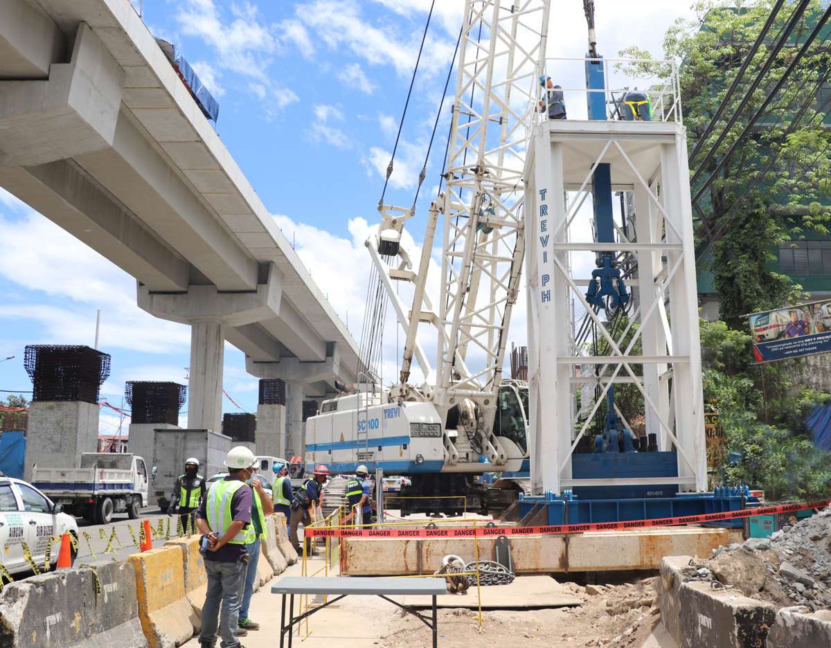 Trevi piles in to the new Rapid Transit MRT Line 7 in the Philippines