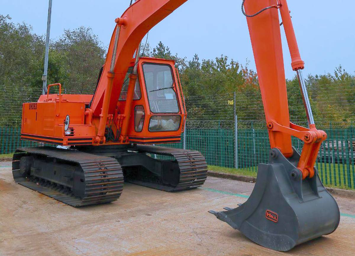 Hitachi auctioning Vintage Excavator for Lighthouse Construction Charity