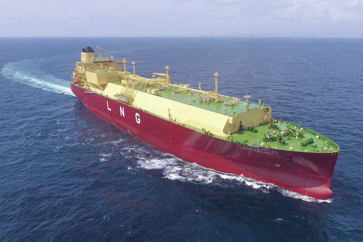 The LNG carrier PRISM COURAGE, which Hyundai Heavy Industries built in 2021 and delivered to SK Shipping  © HD Hyundai
