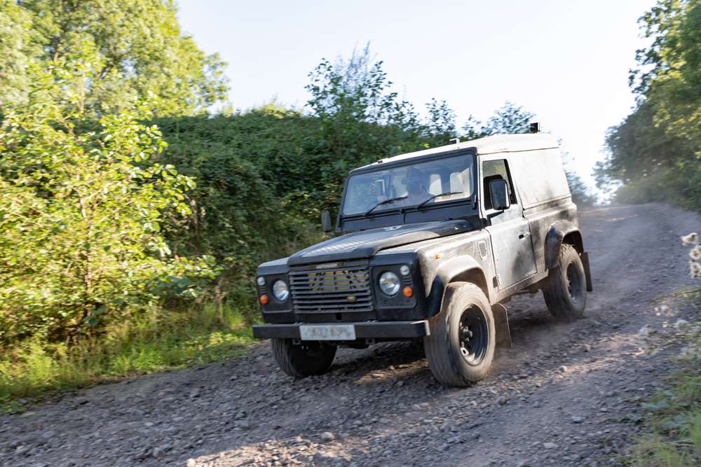 Electrogenic introduces Drop-in Electric Drive Kit for Land Rover Defenders