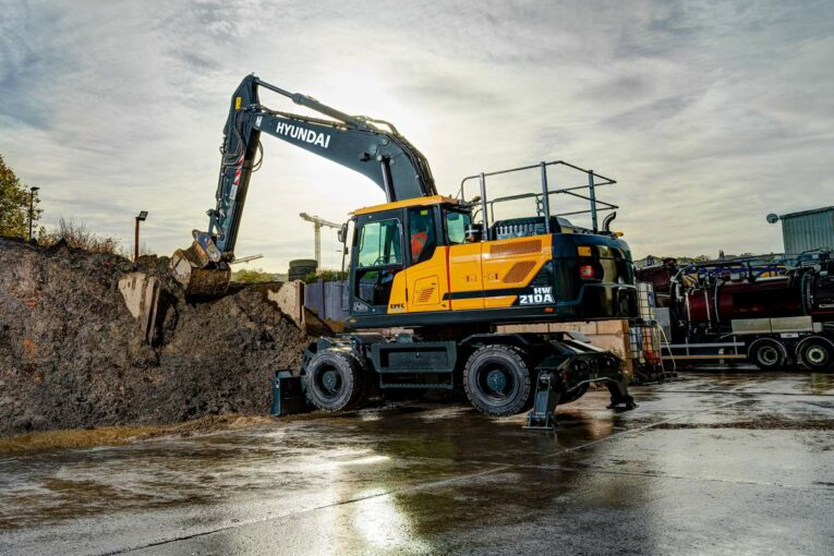 Hyundai HW210A Wheeled Excavator cleans up for PMG Services