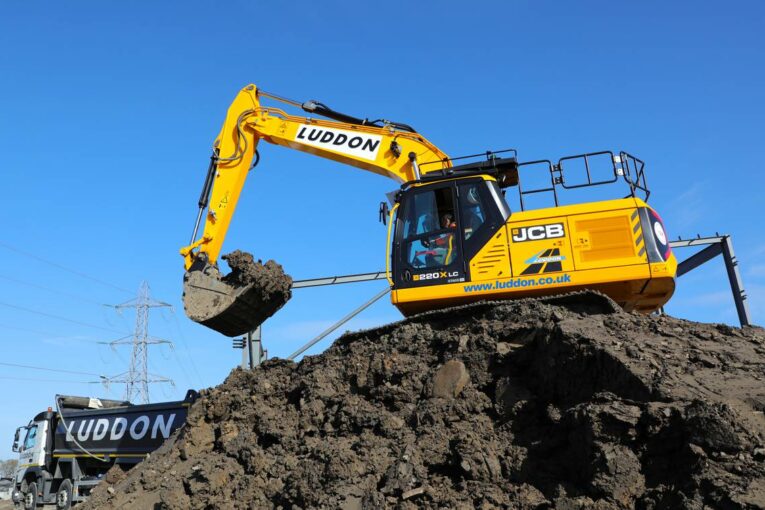 HVO fuelled JCB X-Series Equipment helps Luddon go Green