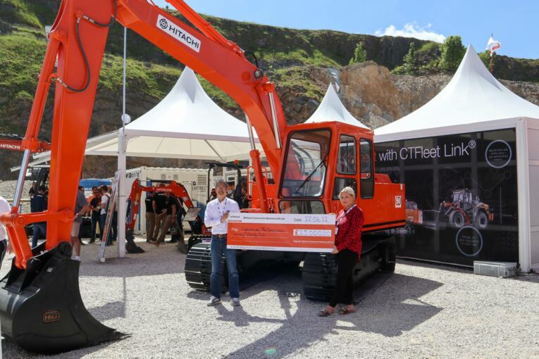 Hitachi UK raises £25,000 for The Lighthouse Construction Industry Charity