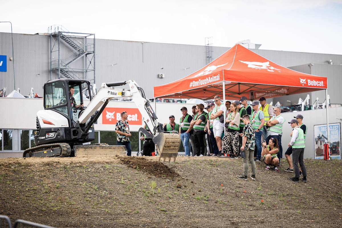 Bobcat Demo Days preview new tech in the in the Czech Republic