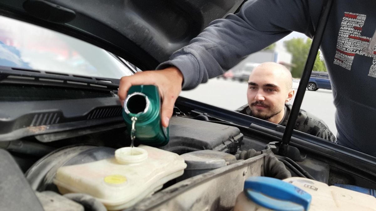 Your checklist for servicing your vehicles yourself