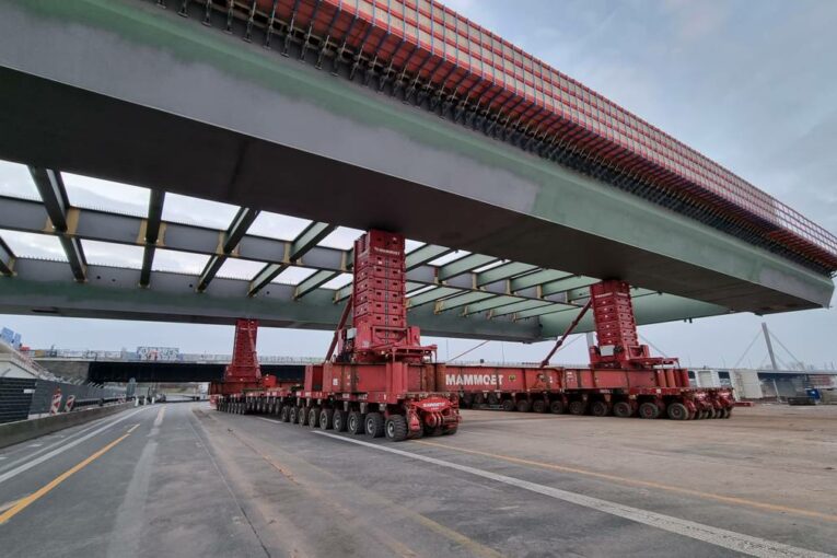 Efficient Bridge Section installation in Germany gets traffic moving again on time