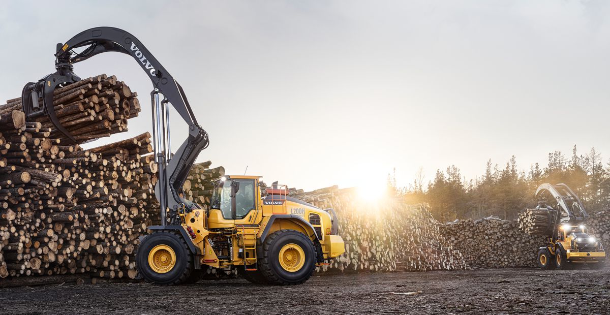 Volvo CE L200H High-Lift Loader reaches new heights
